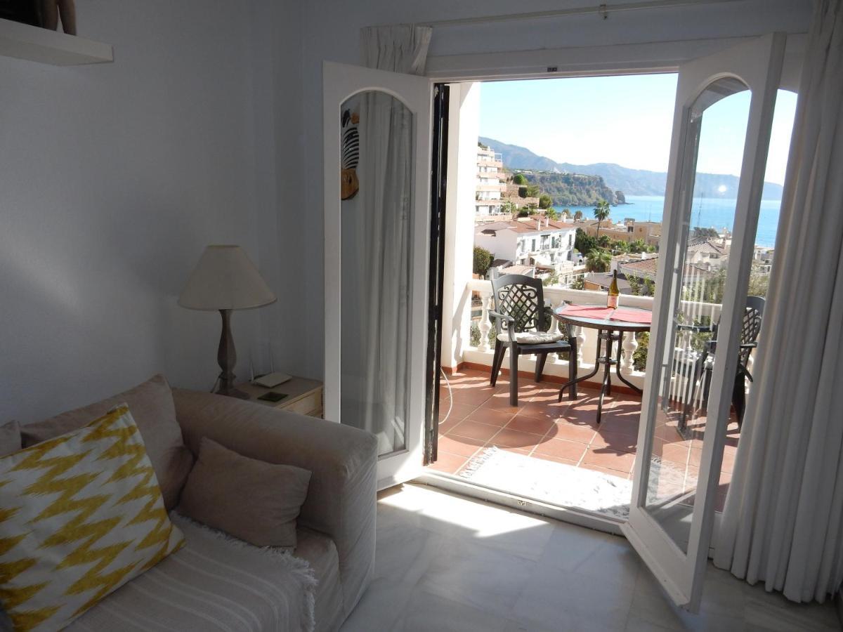 Beach Villa ,Nerja, Seaview, Pool, 3 Bedrooms, Huge Terrace And Garden Ngoại thất bức ảnh